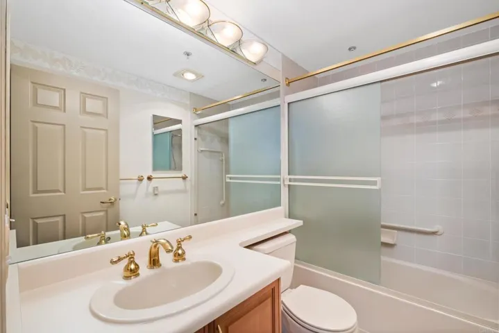 3890 Nobel Drive 1402, San Diego, California 92122