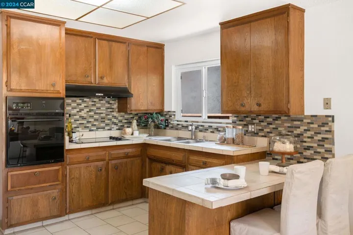952 Kittery Way, Pinole, California 94564