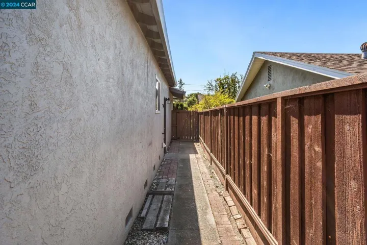 952 Kittery Way, Pinole, California 94564