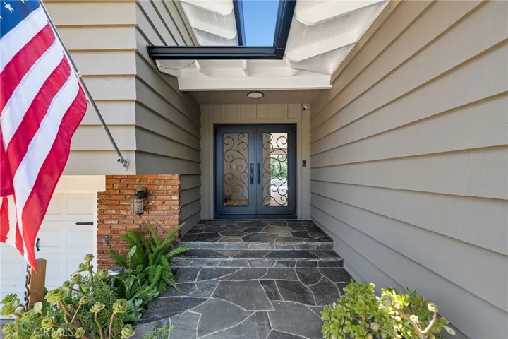 5530 Montemalaga Drive, Rancho Palos Verdes, California 90275
