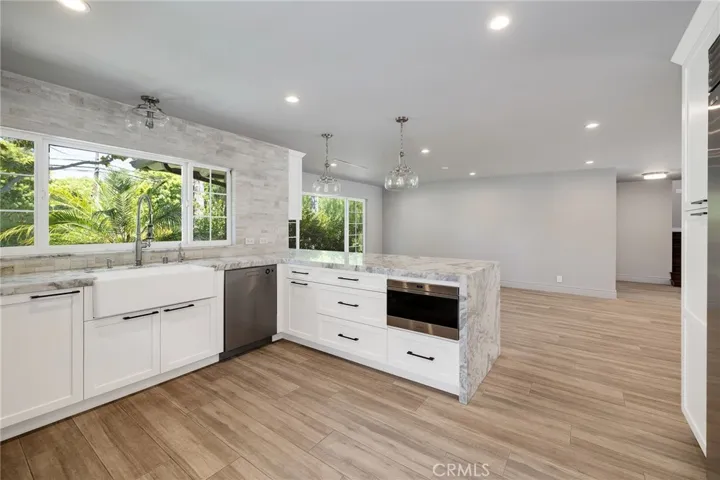 5530 Montemalaga Drive, Rancho Palos Verdes, California 90275