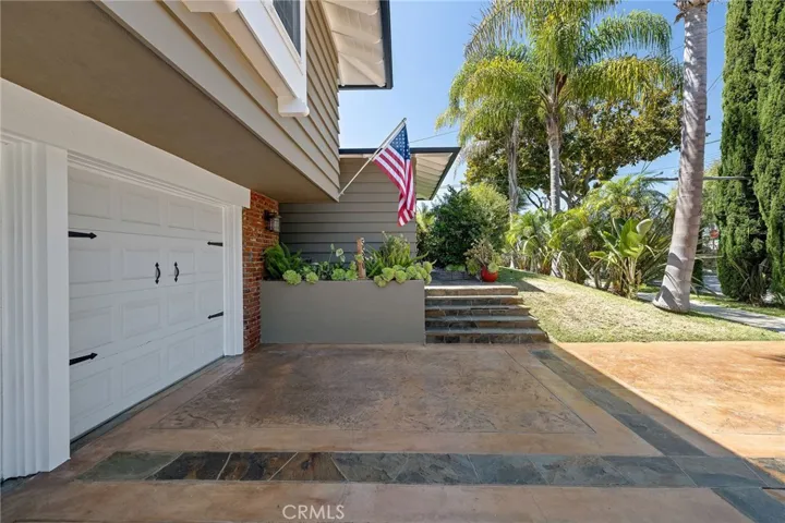 5530 Montemalaga Drive, Rancho Palos Verdes, California 90275
