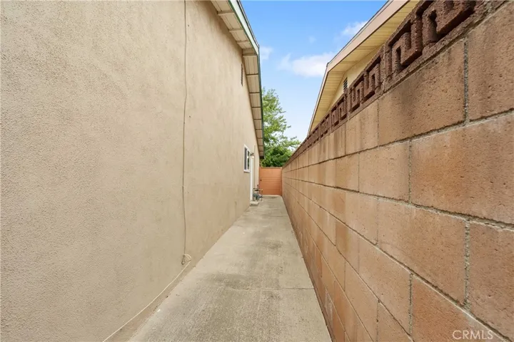 North side off kitchen 
