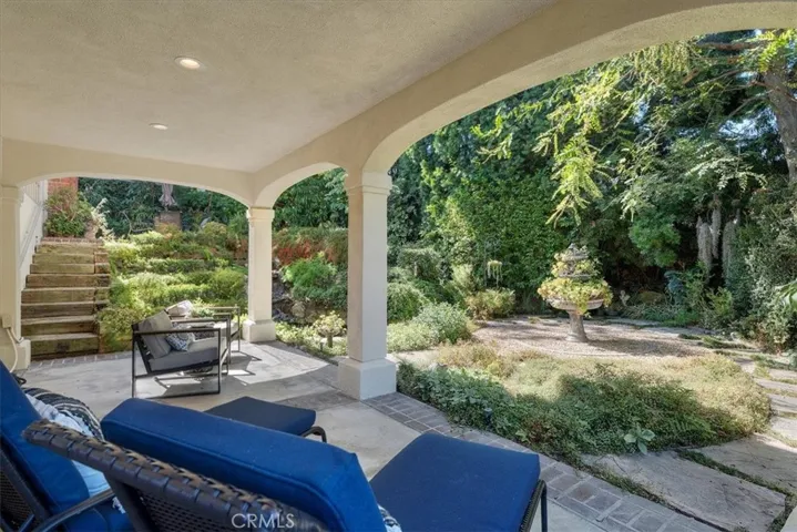 2039 Van Karajan Drive, Rancho Palos Verdes, California 90275