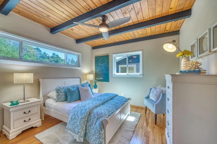 890 Kelmore Street, Moss Beach, California 94038