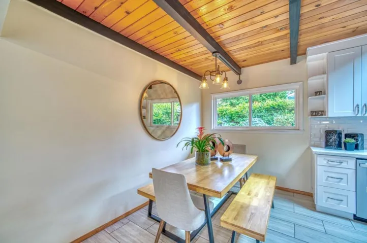 890 Kelmore Street, Moss Beach, California 94038