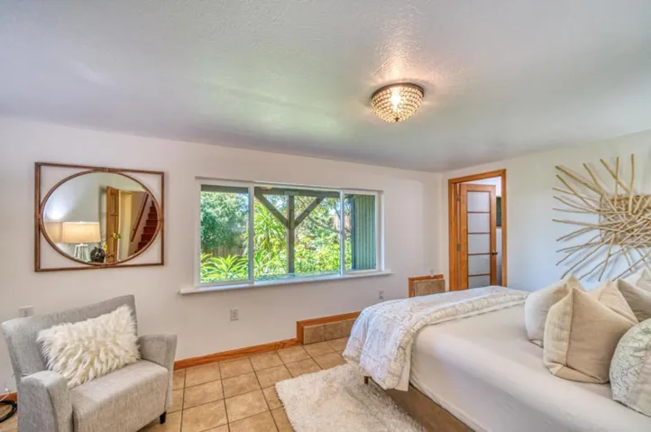 890 Kelmore Street, Moss Beach, California 94038