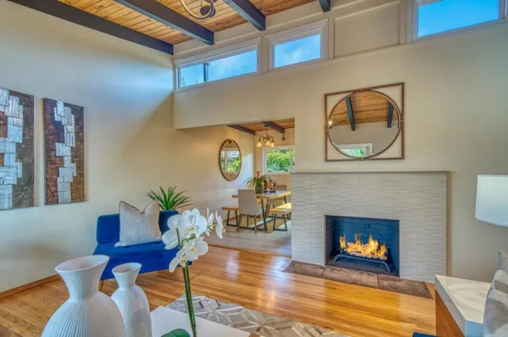 890 Kelmore Street, Moss Beach, California 94038