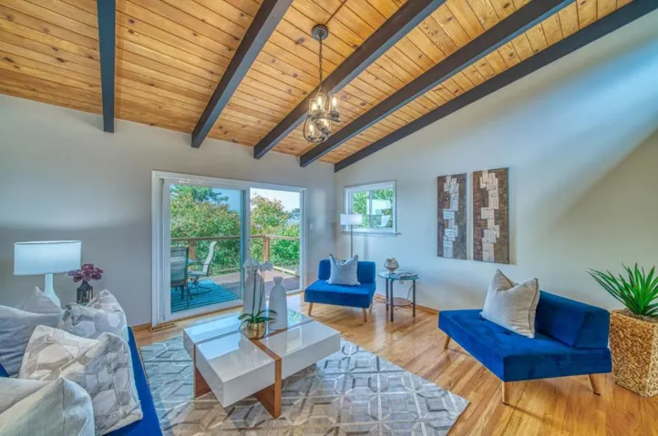 890 Kelmore Street, Moss Beach, California 94038