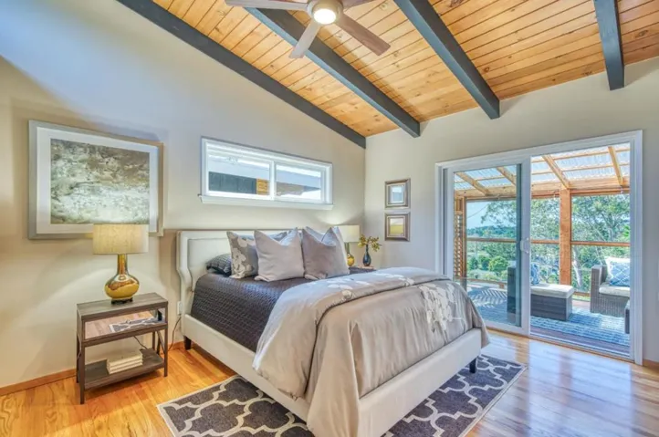 890 Kelmore Street, Moss Beach, California 94038
