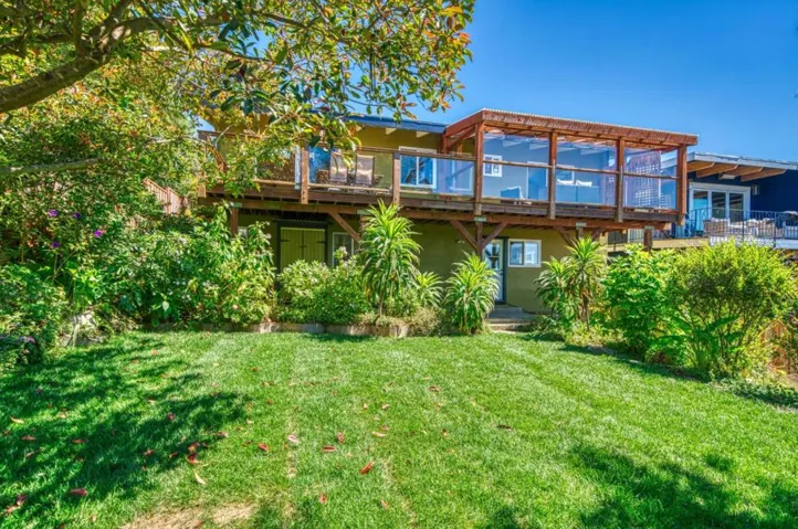 890 Kelmore Street, Moss Beach, California 94038