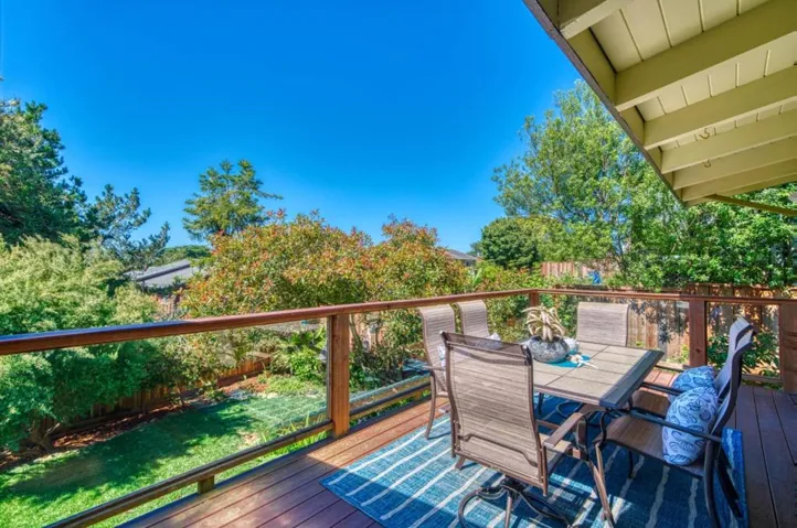 890 Kelmore Street, Moss Beach, California 94038