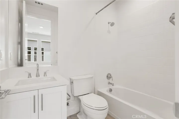 121 Sweet Juniper, Lake Forest, California 92630