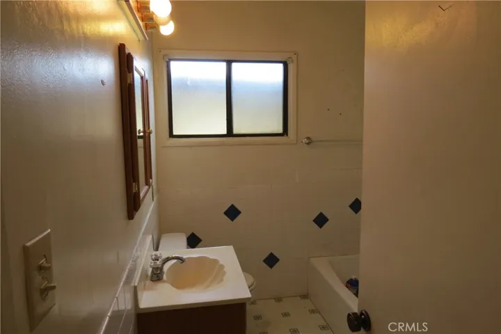 4258 Palo Verde Avenue, Lakewood, California 90713