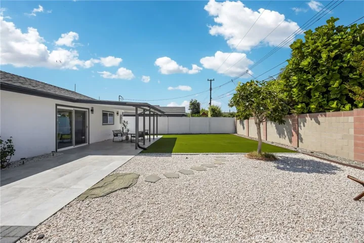 16351 Hollywood Lane, Huntington Beach, California 92649