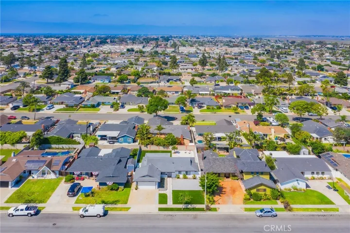 16351 Hollywood Lane, Huntington Beach, California 92649