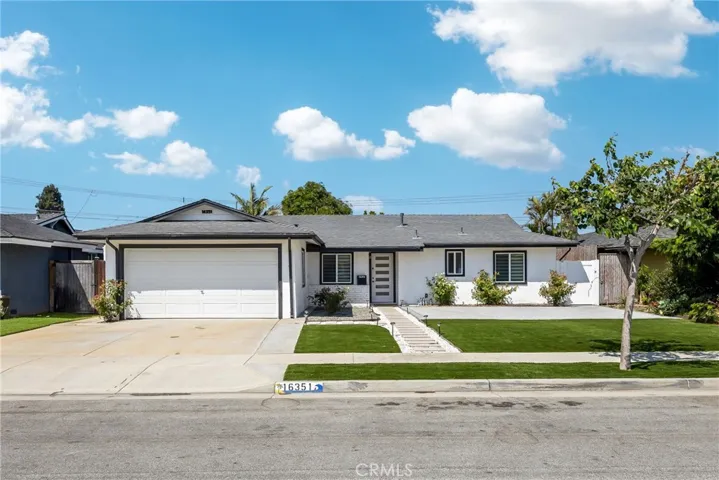 16351 Hollywood Lane, Huntington Beach, California 92649