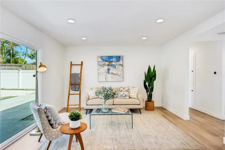 16351 Hollywood Lane, Huntington Beach, California 92649