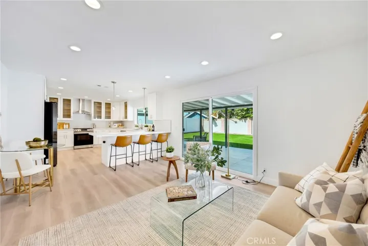 16351 Hollywood Lane, Huntington Beach, California 92649