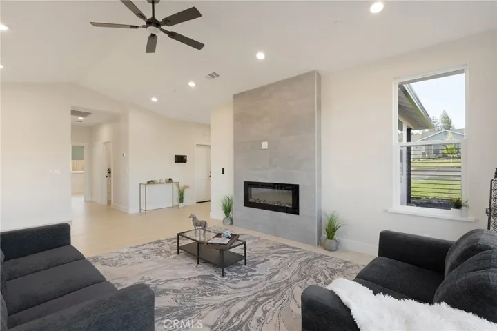 1314 Deodara Way, Paradise, California 95969