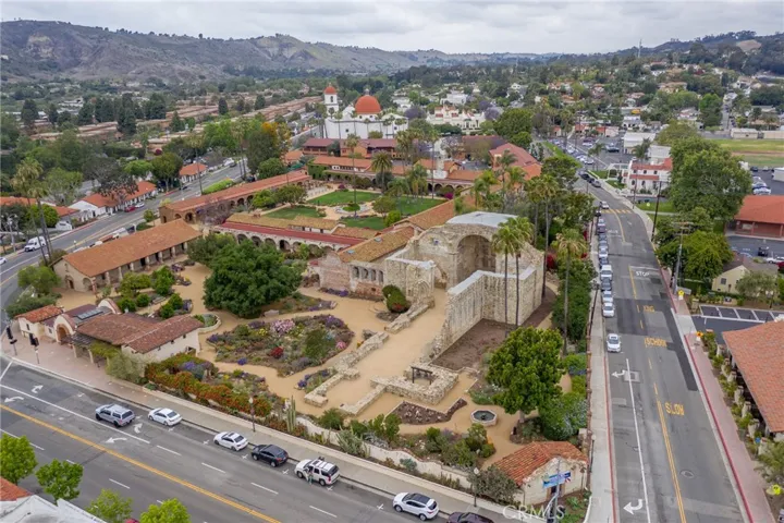 27389 Paseo Ravenna, San Juan Capistrano, California 92675