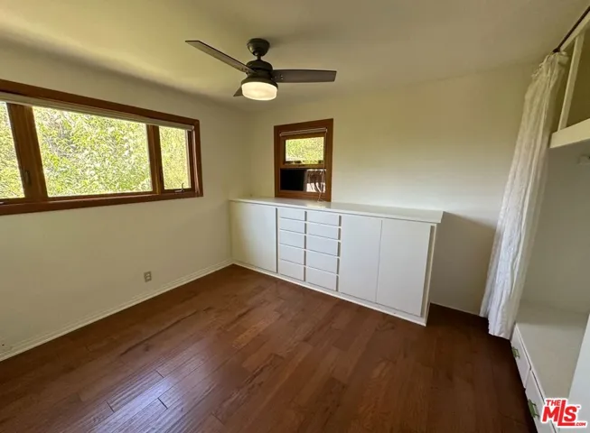21652 Encina Road, Topanga, California 90290