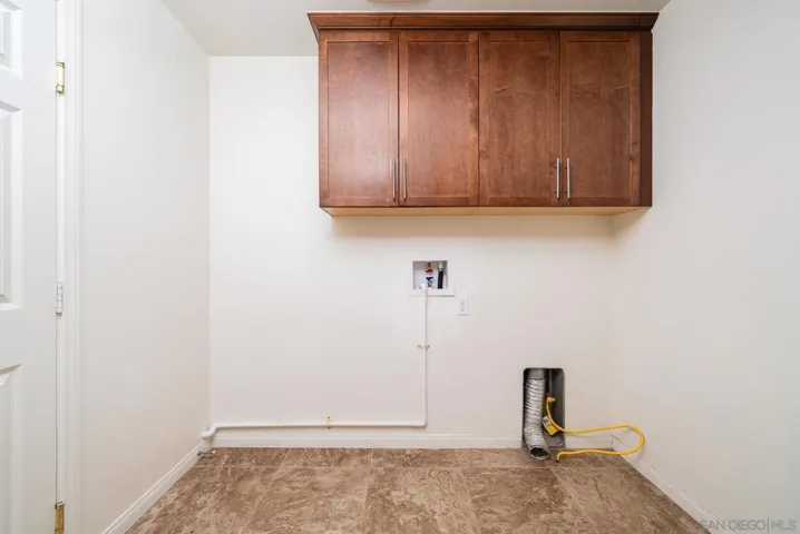 1204 White Oak Ct, El Cajon, California 92020