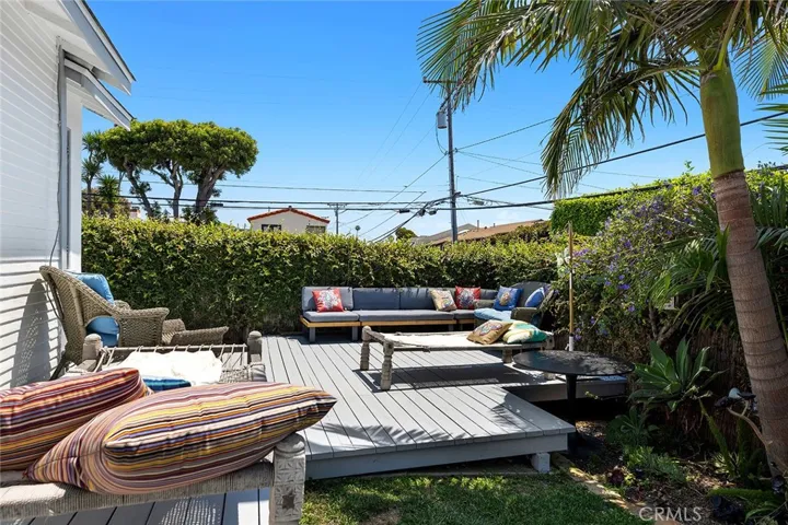 368 Oak Street, Laguna Beach, California 92651