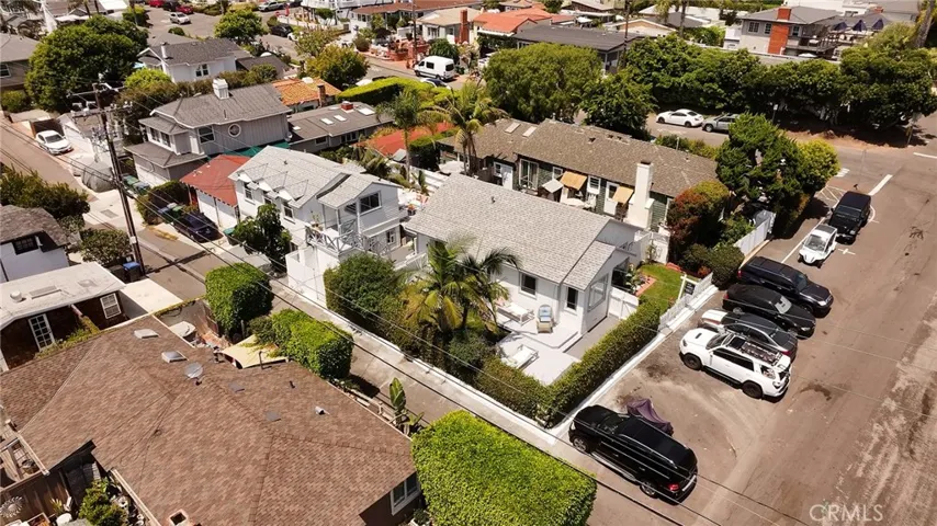 368 Oak Street, Laguna Beach, California 92651