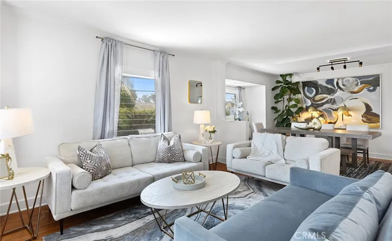 368 Oak Street, Laguna Beach, California 92651