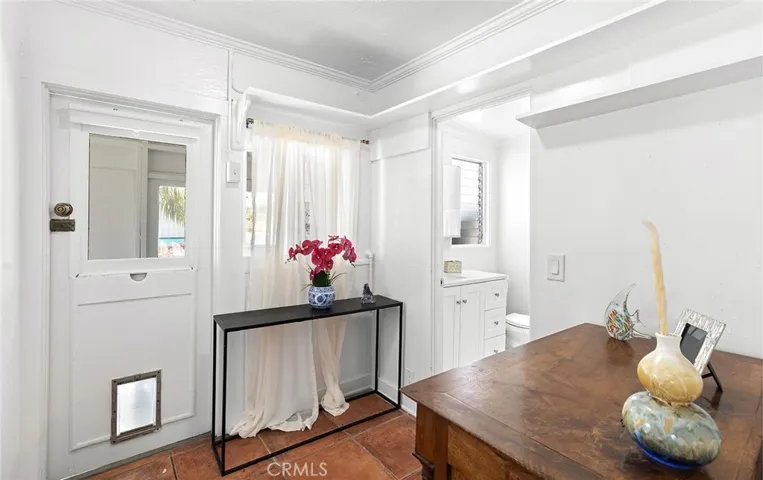 368 Oak Street, Laguna Beach, California 92651