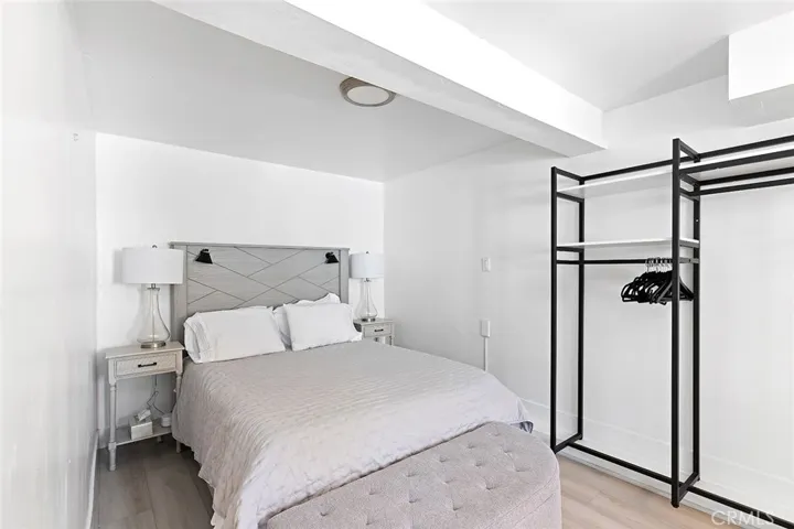 368 Oak Street, Laguna Beach, California 92651