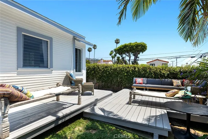 368 Oak Street, Laguna Beach, California 92651