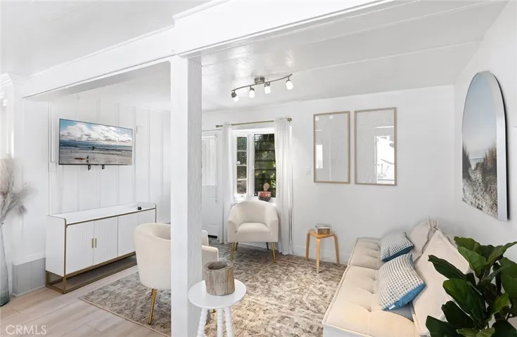 368 Oak Street, Laguna Beach, California 92651