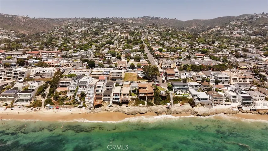 368 Oak Street, Laguna Beach, California 92651