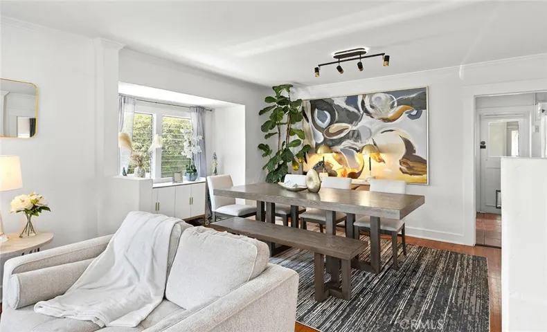 368 Oak Street, Laguna Beach, California 92651