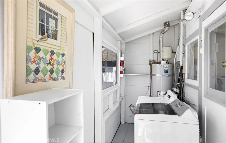368 Oak Street, Laguna Beach, California 92651