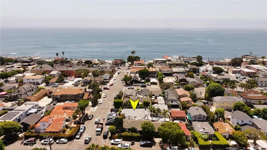 368 Oak Street, Laguna Beach, California 92651
