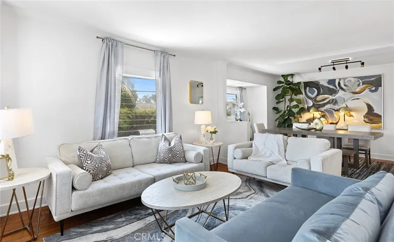 368 Oak Street, Laguna Beach, California 92651