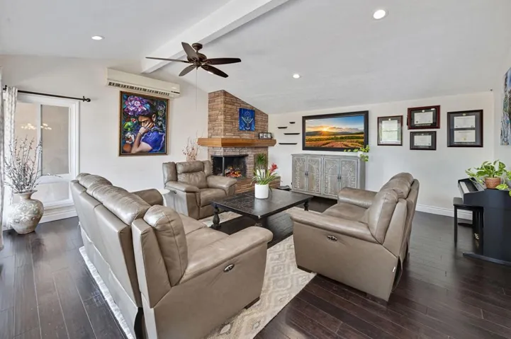 12-web-or-mls-643  Crown st. Glendora (1
