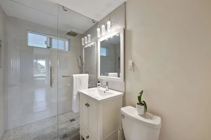 25-web-or-mls-643  Crown st. Glendora (2