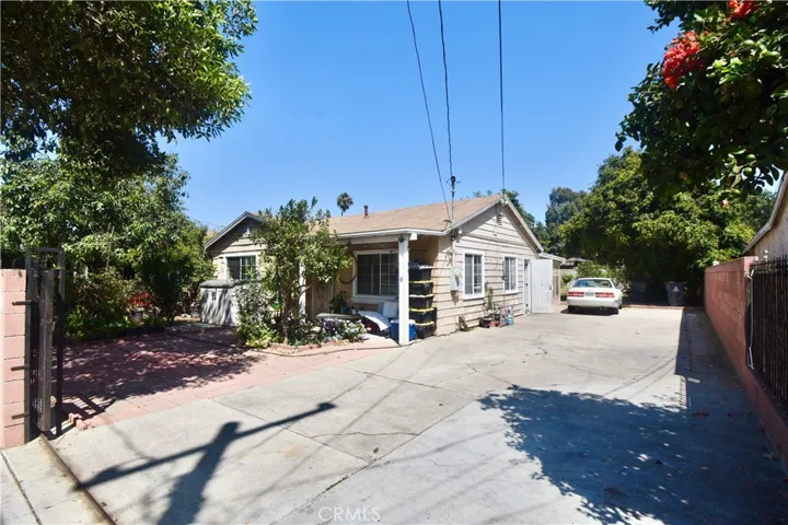 721 N Gunther Street, Santa Ana, California 92703