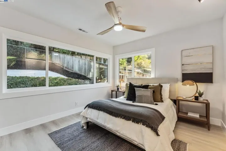 721 Mandana Blvd, Oakland, California 94610
