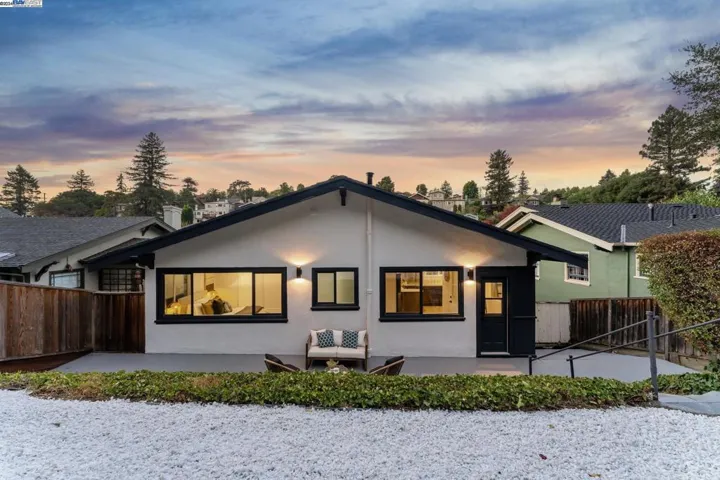 721 Mandana Blvd, Oakland, California 94610