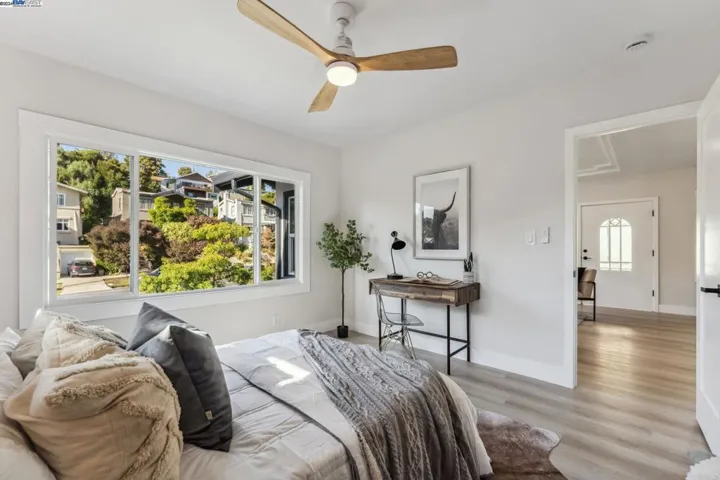 721 Mandana Blvd, Oakland, California 94610