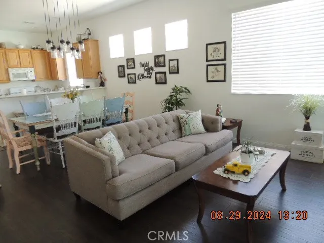 11143 Canora Court, Apple Valley, California 92308