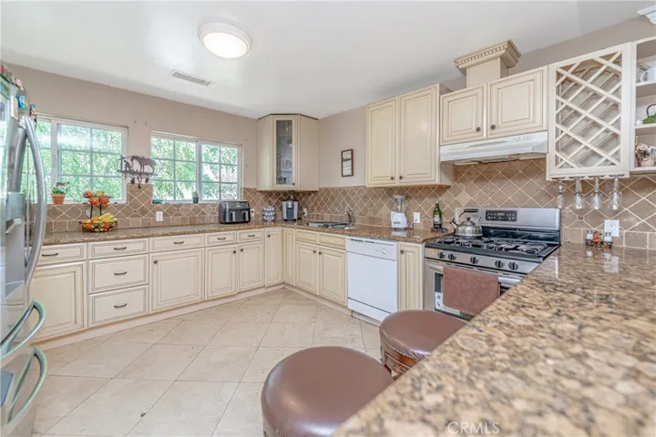 4043 Sierra Avenue, Norco, California 92860