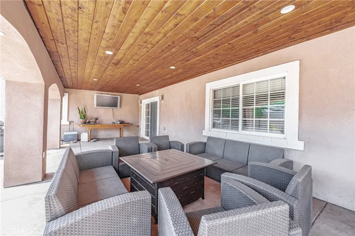 4043 Sierra Avenue, Norco, California 92860