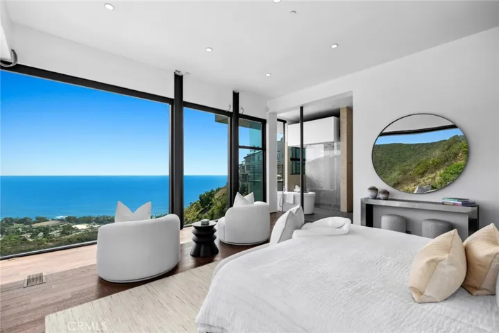 591 Balboa Avenue, Laguna Beach, California 92651