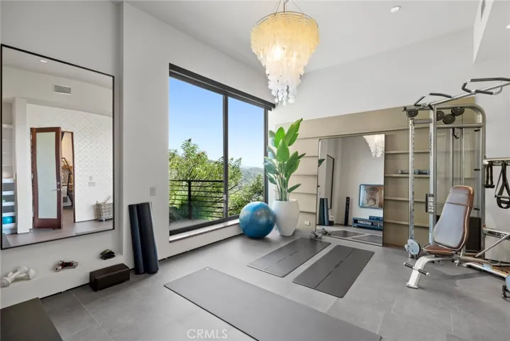 591 Balboa Avenue, Laguna Beach, California 92651